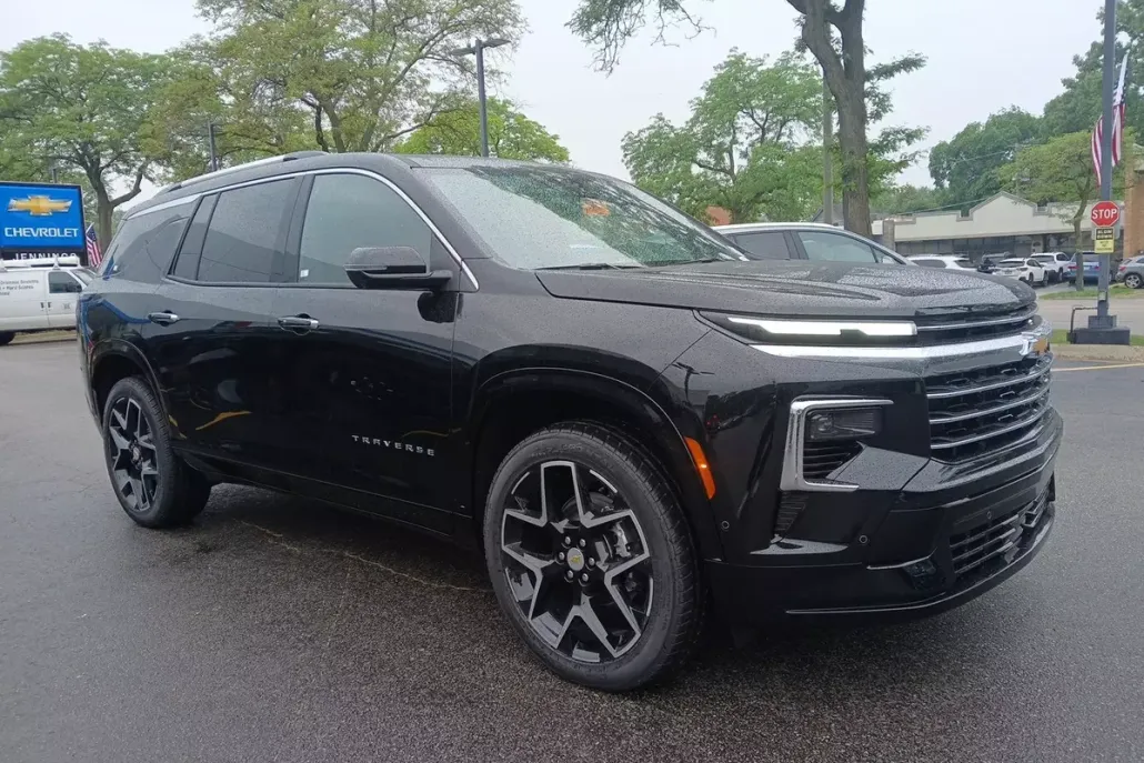 2025 Chevrolet Traverse High Country photo 1