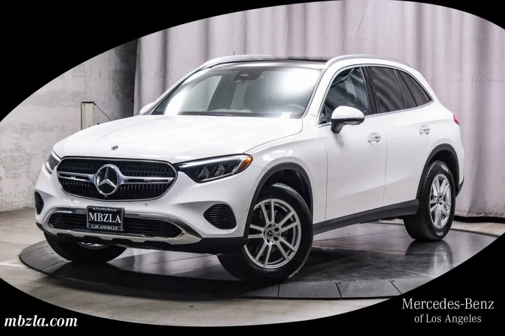 2025 Mercedes Benz GLC 300 photo 1