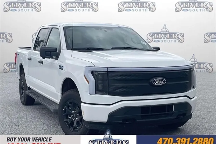 2025 Ford F-150 Lightning XLT photo 1