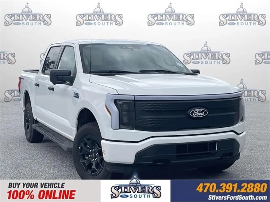 2025 Ford F-150 Lightning XLT photo 1