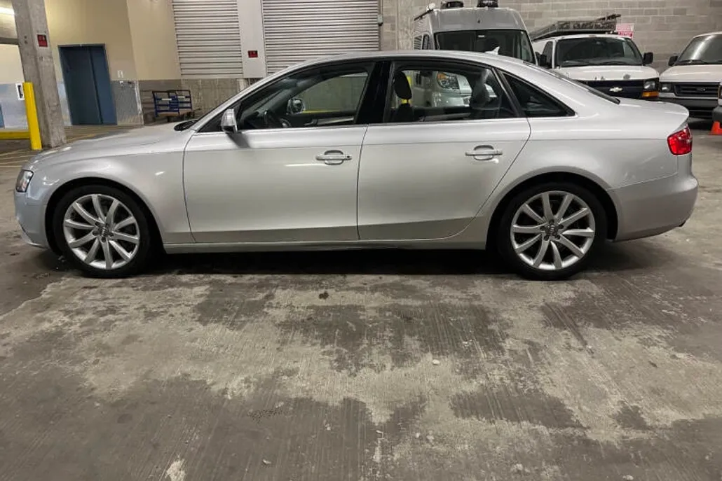 2013 Audi A4 2.0T Quattro Premium Plus photo 1