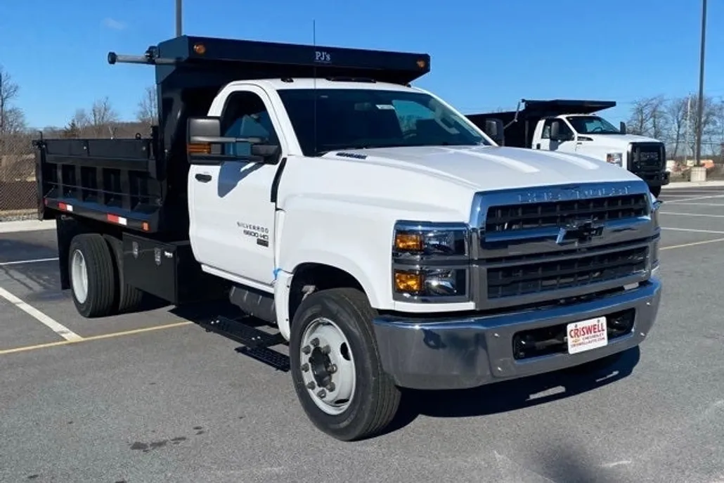 2024 Chevrolet Silverado 5500HD Work Truck photo 1