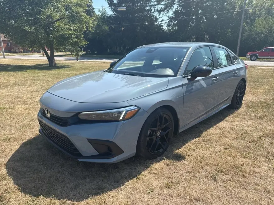 2024 Honda Civic Sport photo 1