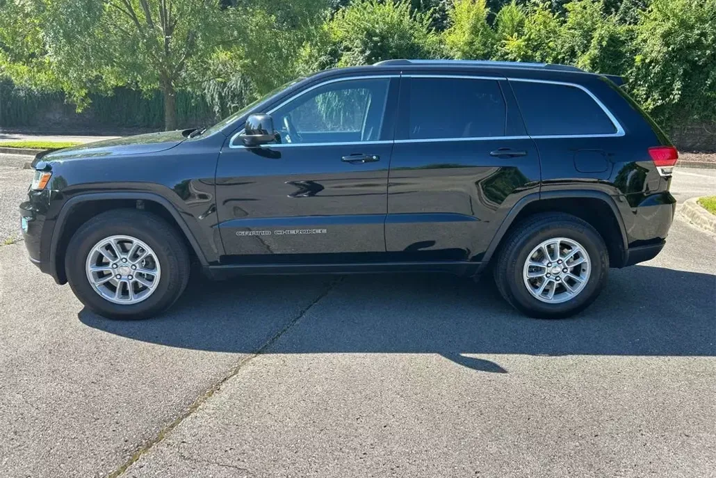 2018 Jeep Grand Cherokee Laredo E photo 1