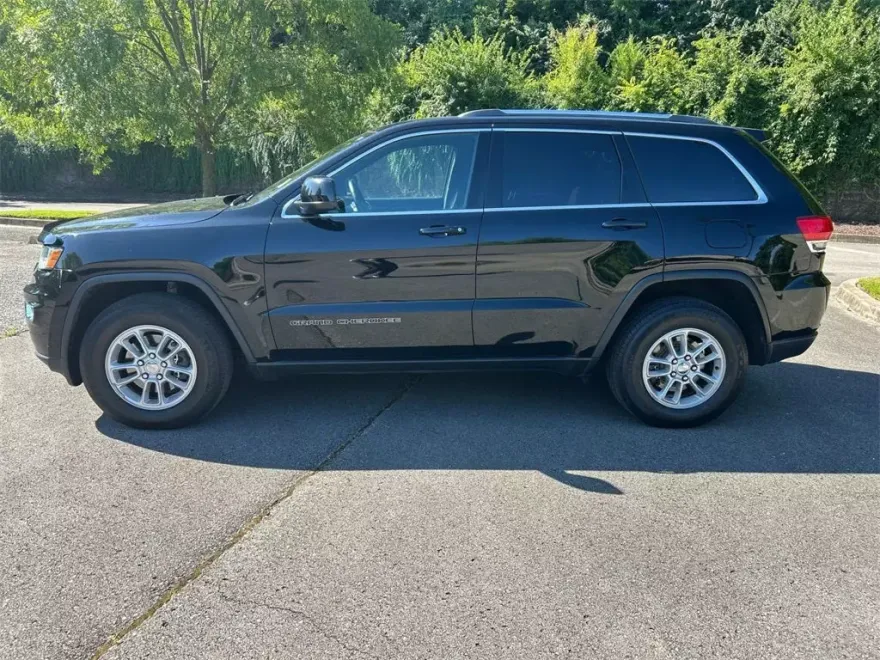 2018 Jeep Grand Cherokee Laredo E photo 1
