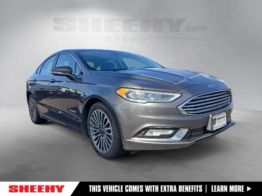 2018 Ford Fusion Hybrid Titanium photo 1