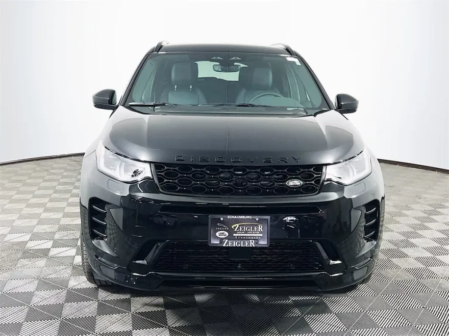 2025 Land Rover Discovery Sport SE photo 1