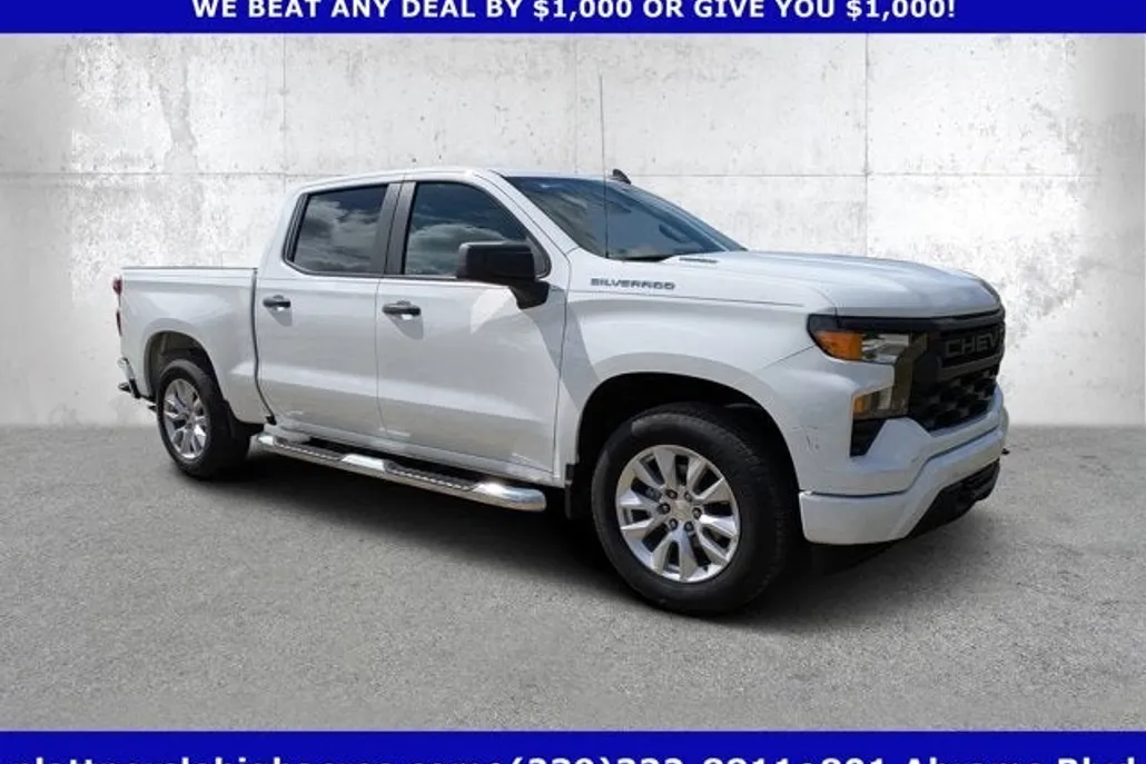 2024 Chevrolet Silverado 1500 Custom photo 1