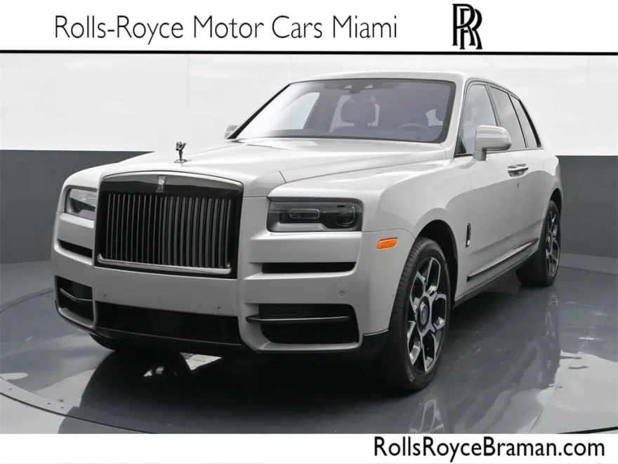2024 Rolls Royce Cullinan Black Badge photo 1