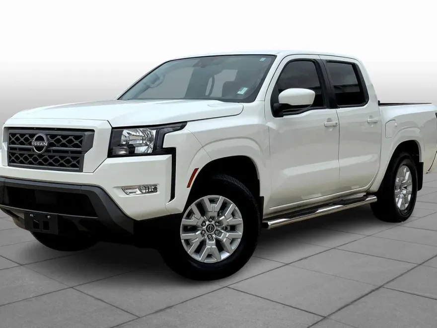 2024 Nissan Frontier SV photo 1