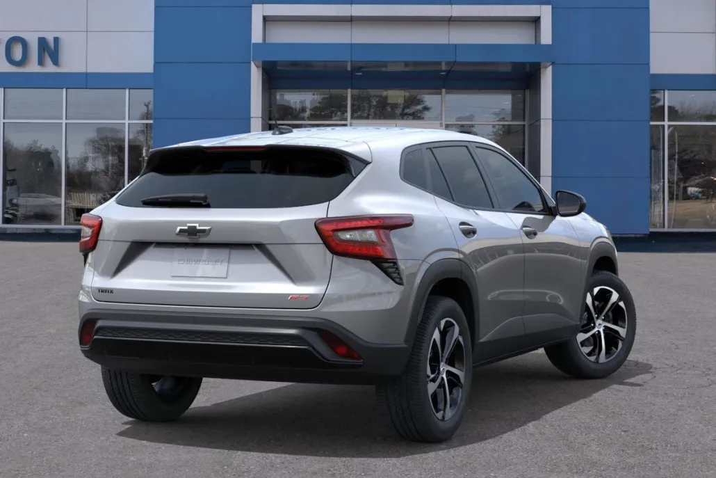 2025 Chevrolet Trax photo 1