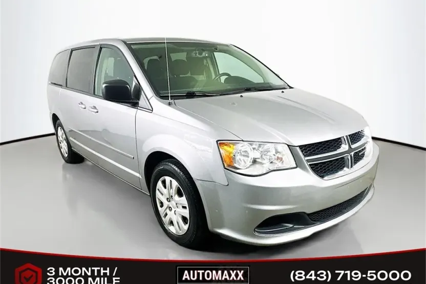 2017 Dodge Grand Caravan SE photo 1