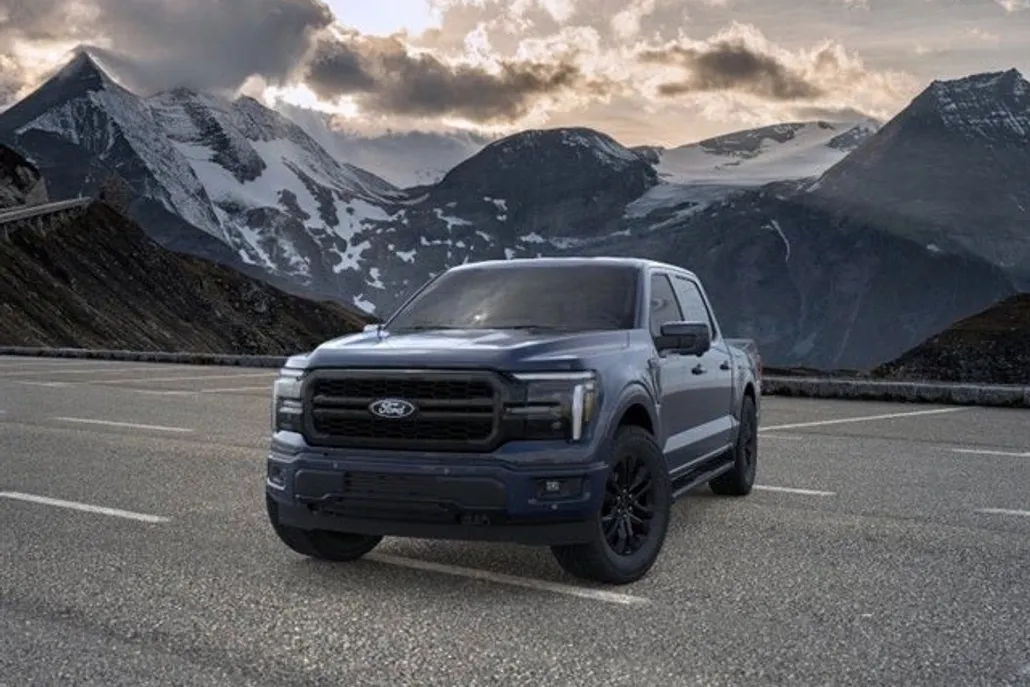 2025 Ford F-150 Lariat photo 1