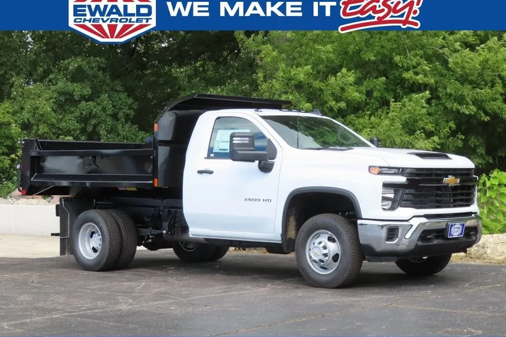 2025 Chevrolet Silverado 3500HD Work Truck photo 1
