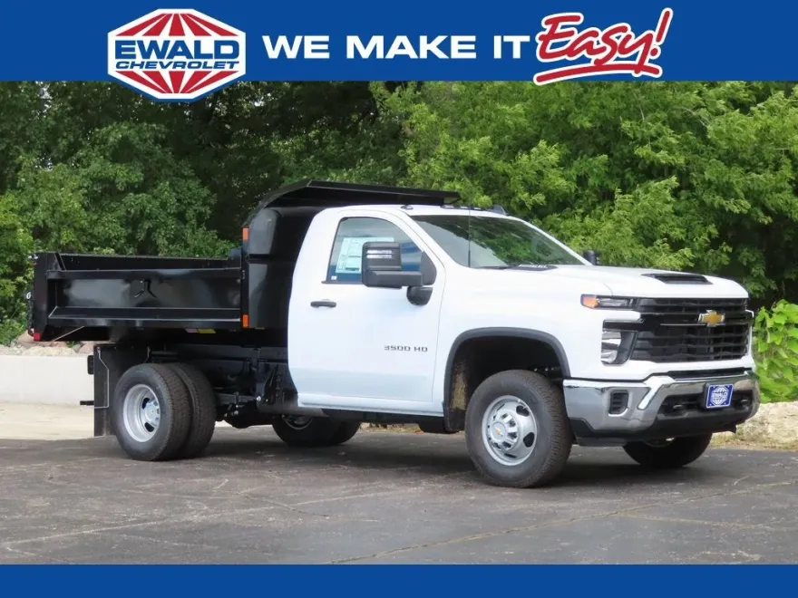 2025 Chevrolet Silverado 3500HD Work Truck photo 1