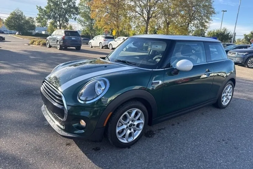 2019 Mini Cooper 2 Door Hardtop Signature photo 1