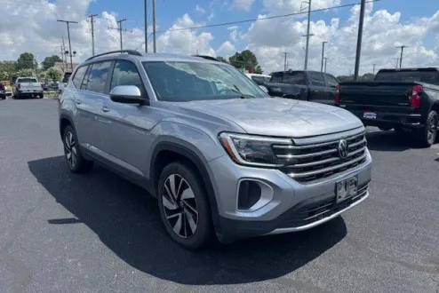 2024 Volkswagen Atlas SE Technology photo 1