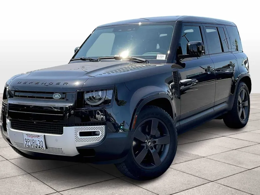 2024 Land Rover Defender SE 110 photo 1