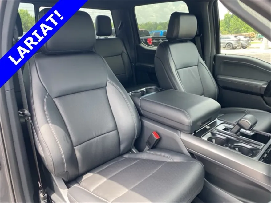 2025 Ford F-150 Lariat photo 1