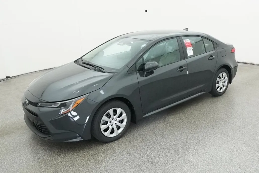 2026 Toyota Corolla LE photo 1