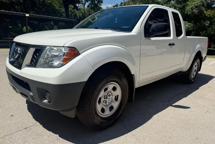 2020 Nissan Frontier S photo 1