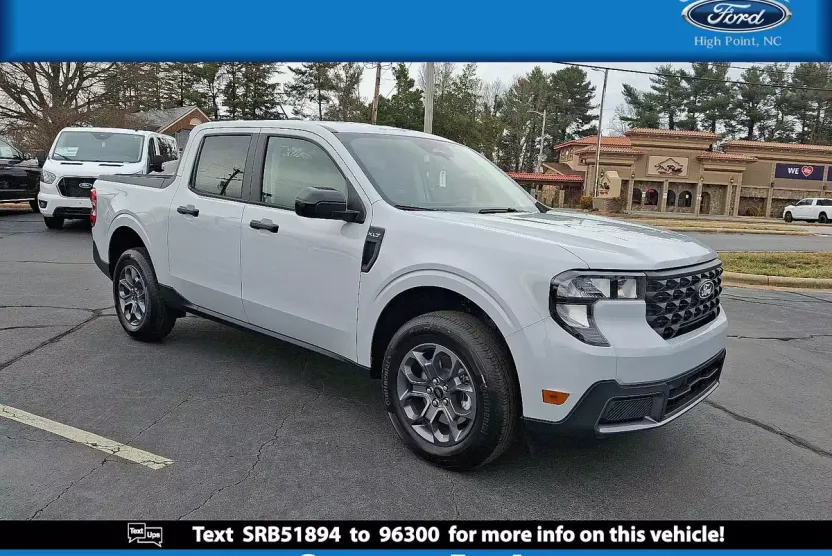 2025 Ford Maverick XLT photo 1