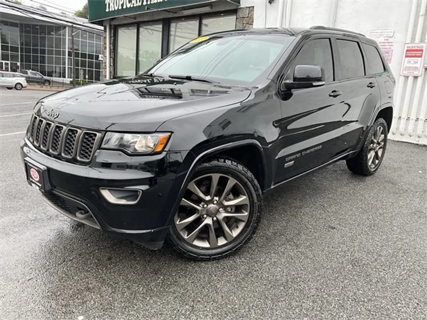 2017 Jeep Grand Cherokee Limited Anniversary Edition Black photo 1