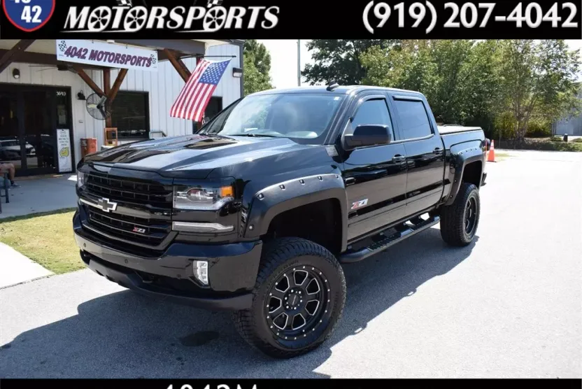 2017 Chevrolet Silverado 1500 LTZ Z71 photo 1