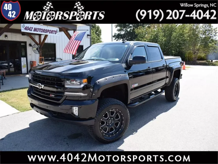 2017 Chevrolet Silverado 1500 LTZ Z71 photo 1