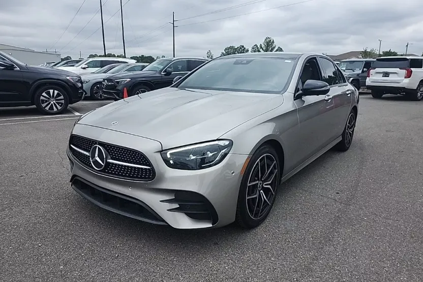 2022 Mercedes Benz E 350 photo 1