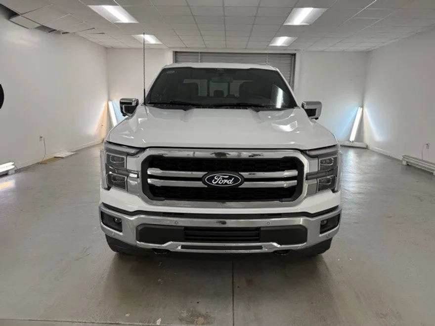 2025 Ford F-150 Lariat photo 1