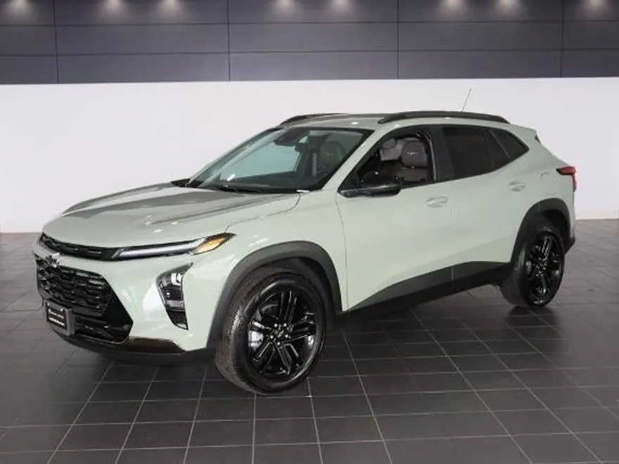 2025 Chevrolet Trax ACTIV photo 1