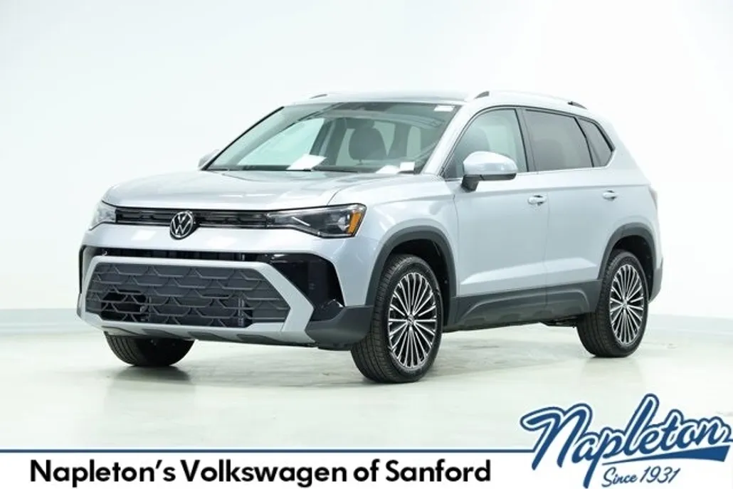 2025 Volkswagen Taos SE photo 1
