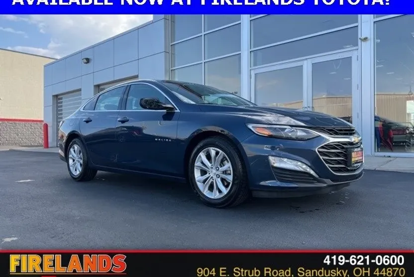 2019 Chevrolet Malibu 1LT photo 1
