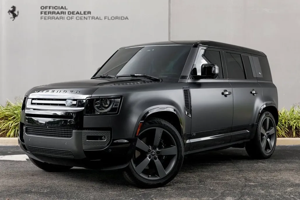 2024 Land Rover Defender Carpathian Edition photo 1