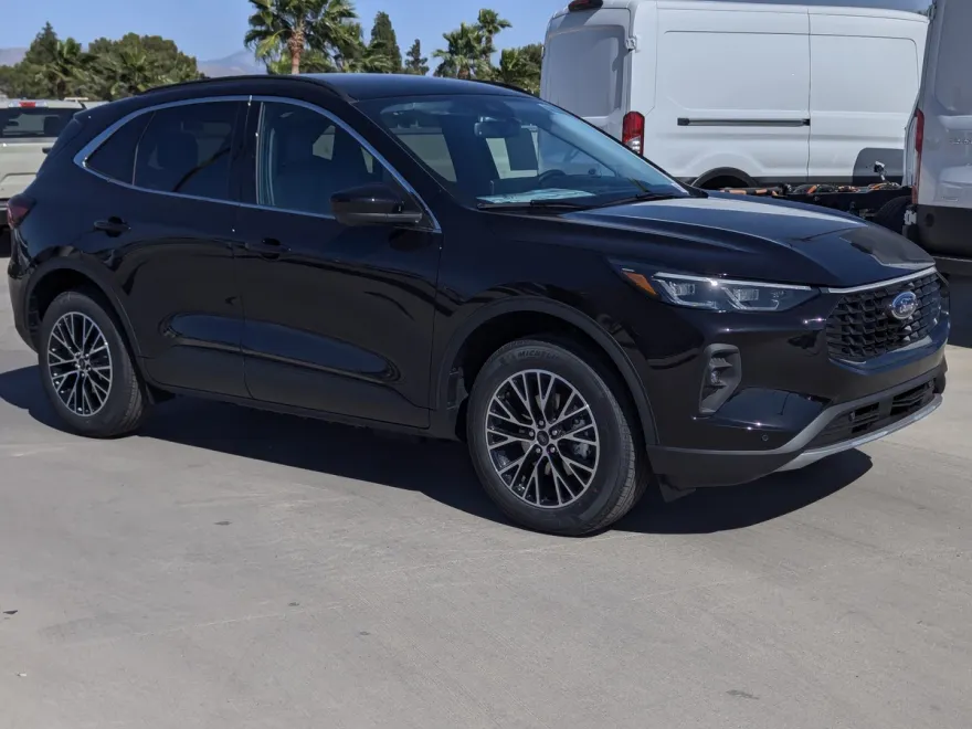 2025 Ford Escape Plug-In Hybrid photo 1
