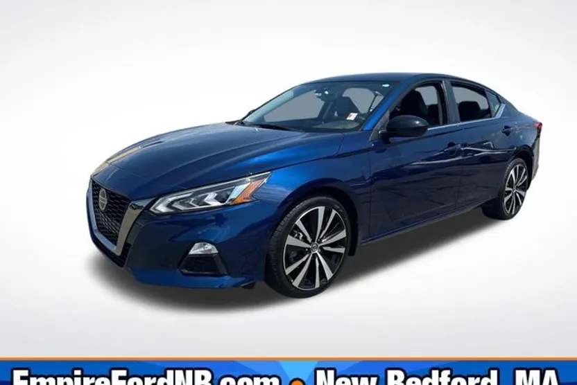 2022 Nissan Altima 2.5 SR photo 1