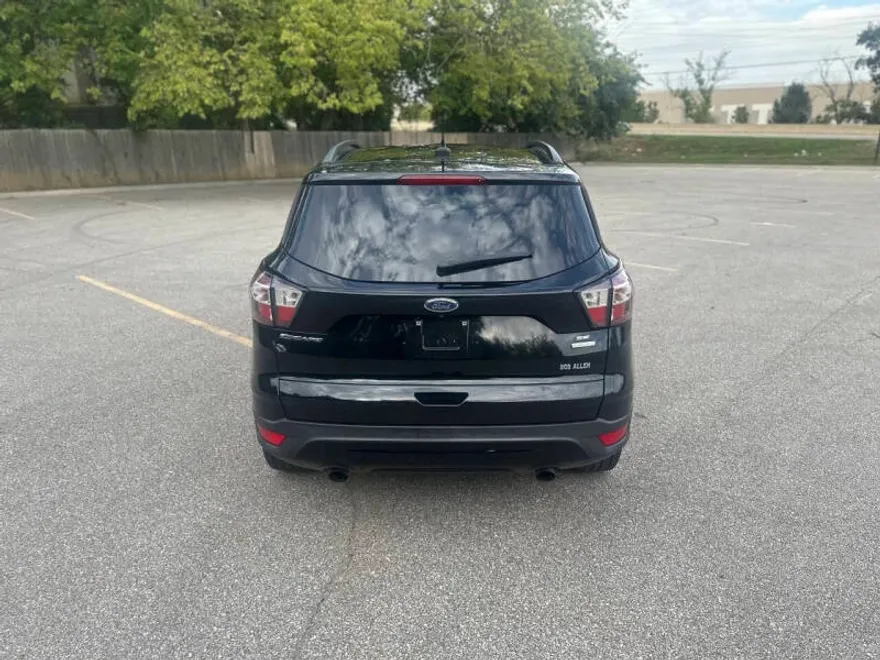 2018 Ford Escape SE photo 1