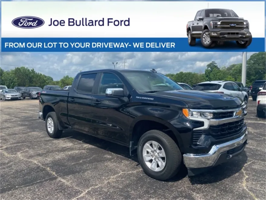 2023 Chevrolet Silverado 1500 LT photo 1