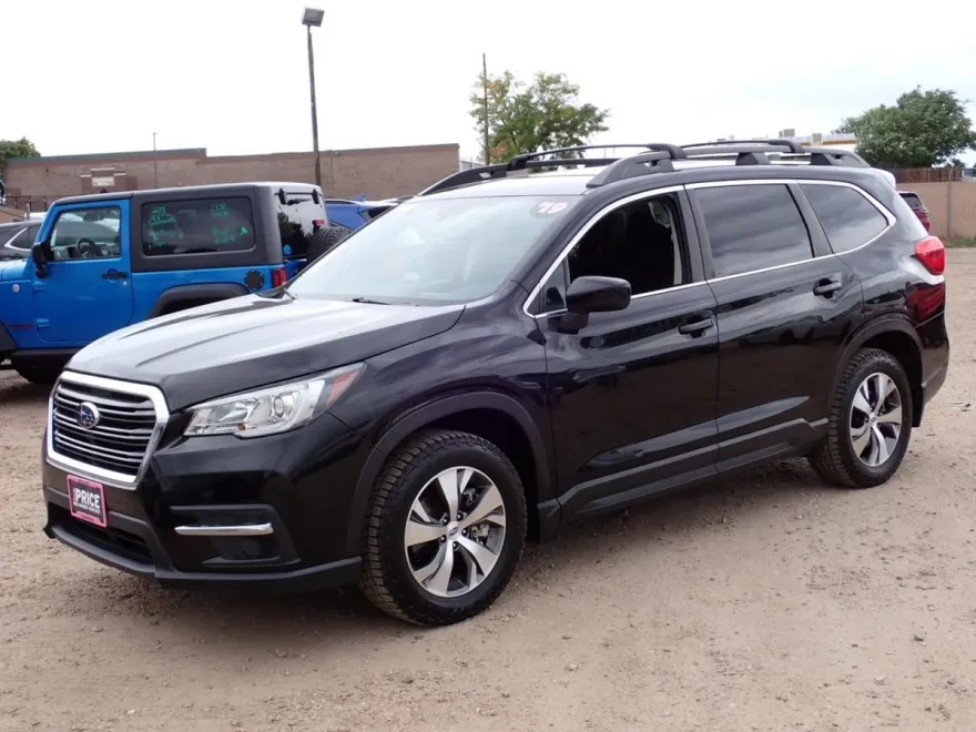 2019 Subaru Ascent Premium photo 1