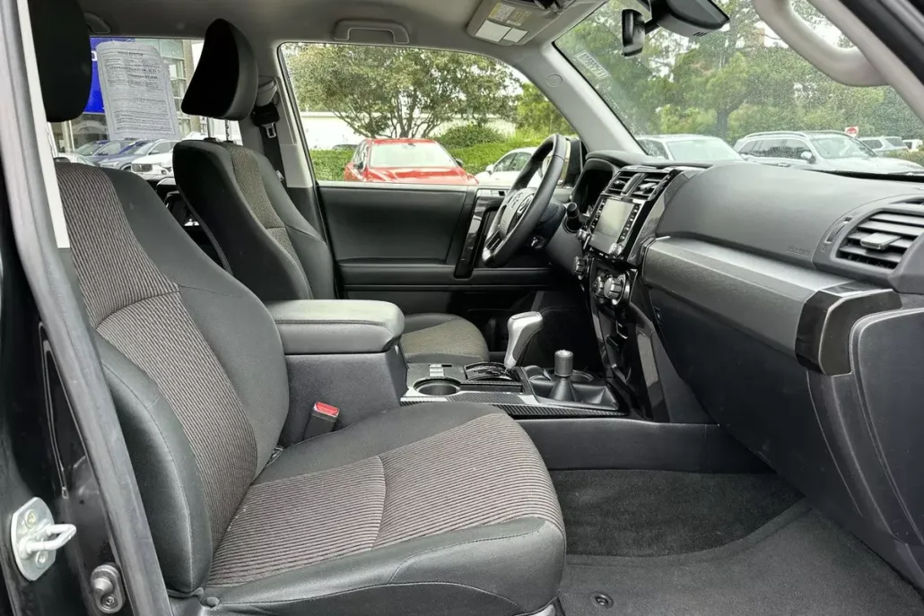 2024 Toyota 4Runner TRD Off-Road 4WD photo 1