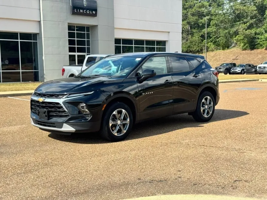 2023 Chevrolet Blazer 2LT photo 1