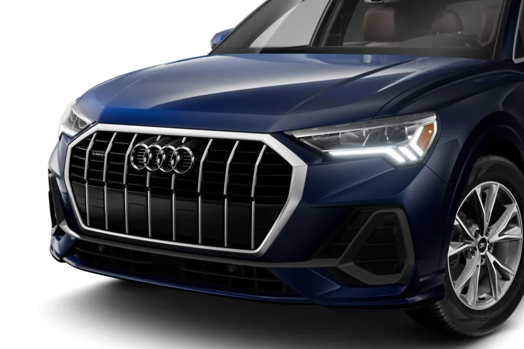 2025 Audi Q3 45 TFSI S line Premium photo 1