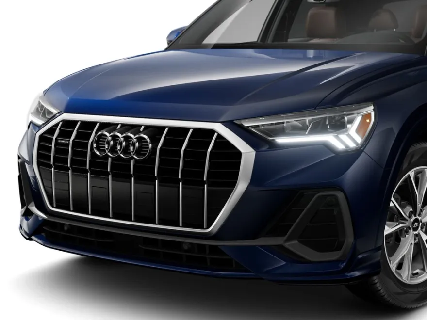 2025 Audi Q3 45 TFSI S line Premium photo 1