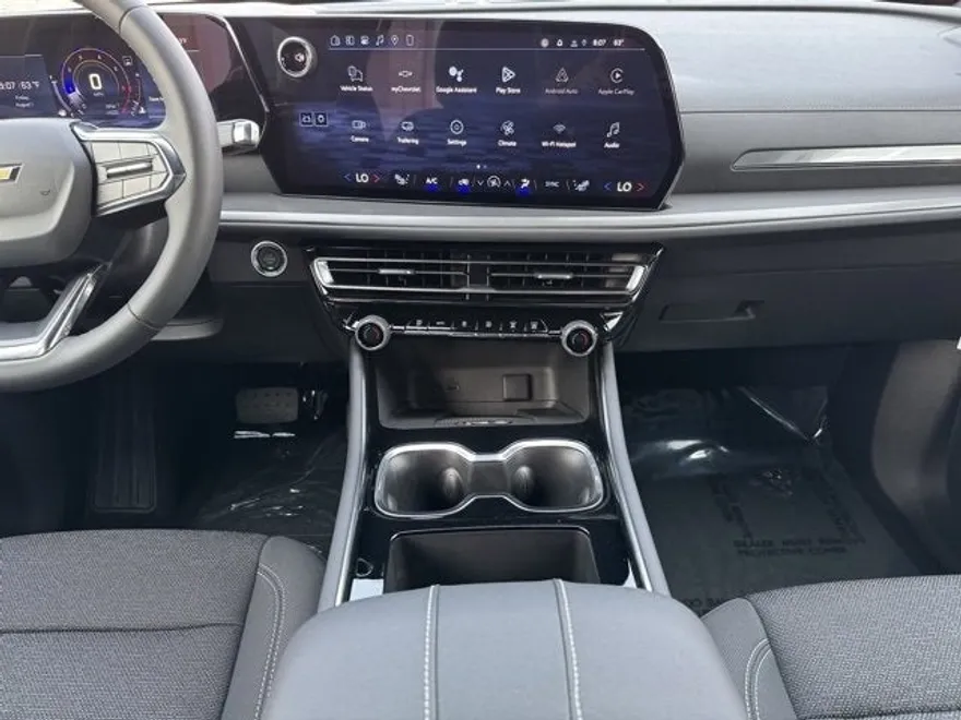 2026 Chevrolet Traverse photo 1