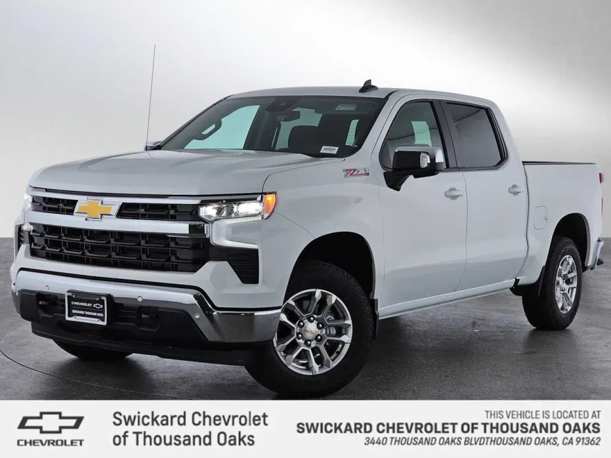 2025 Chevrolet Silverado 1500 LT photo 1