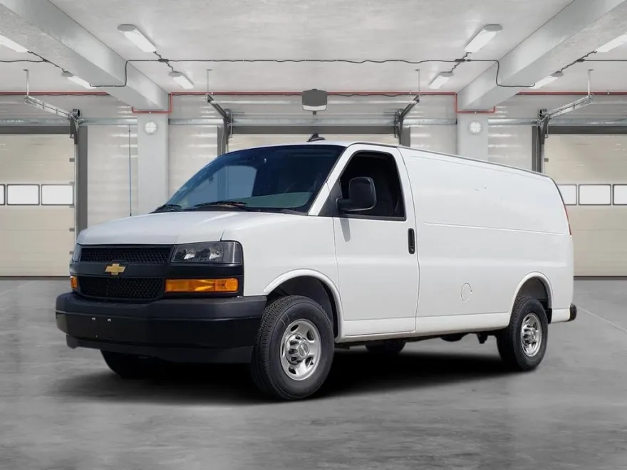 2025 Chevrolet Express 2500 Cargo photo 1