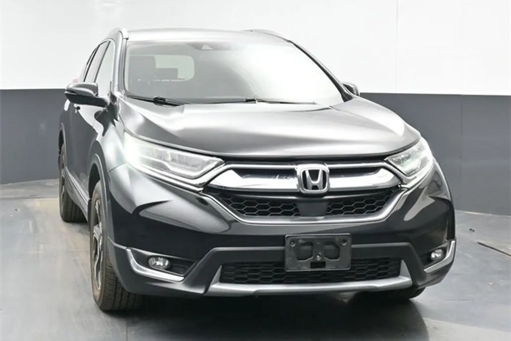 2017 Honda CR-V Touring photo 1