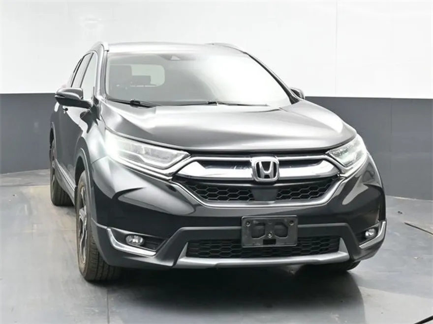 2017 Honda CR-V Touring photo 1