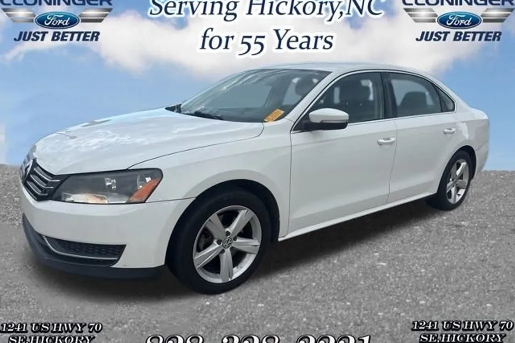 2013 Volkswagen Passat SE photo 1